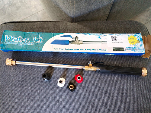Water jet cleaning - water,